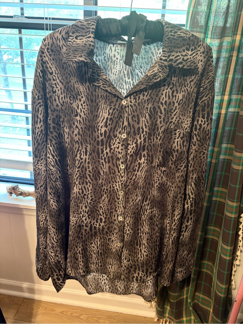 POL Grey Leopard-Print Button-Down Shirt